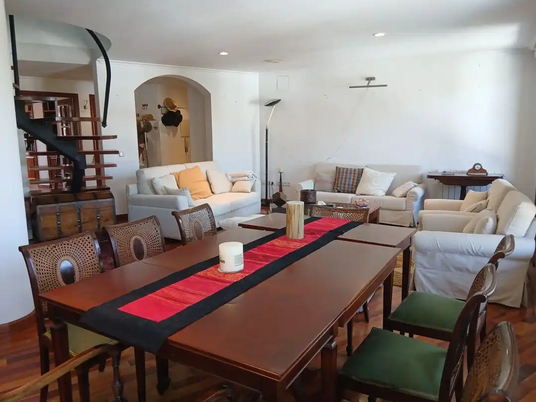 Comedor de Dúplex en venta en Ezcaray con Calefacción, Piscina y Balcón