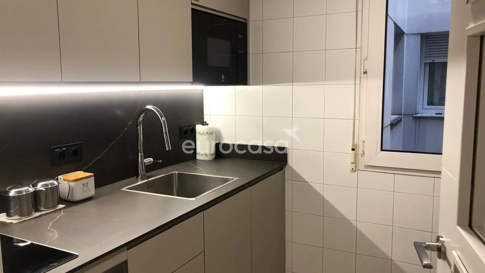 Kitchen of Flat for sale in Santander  with Heating