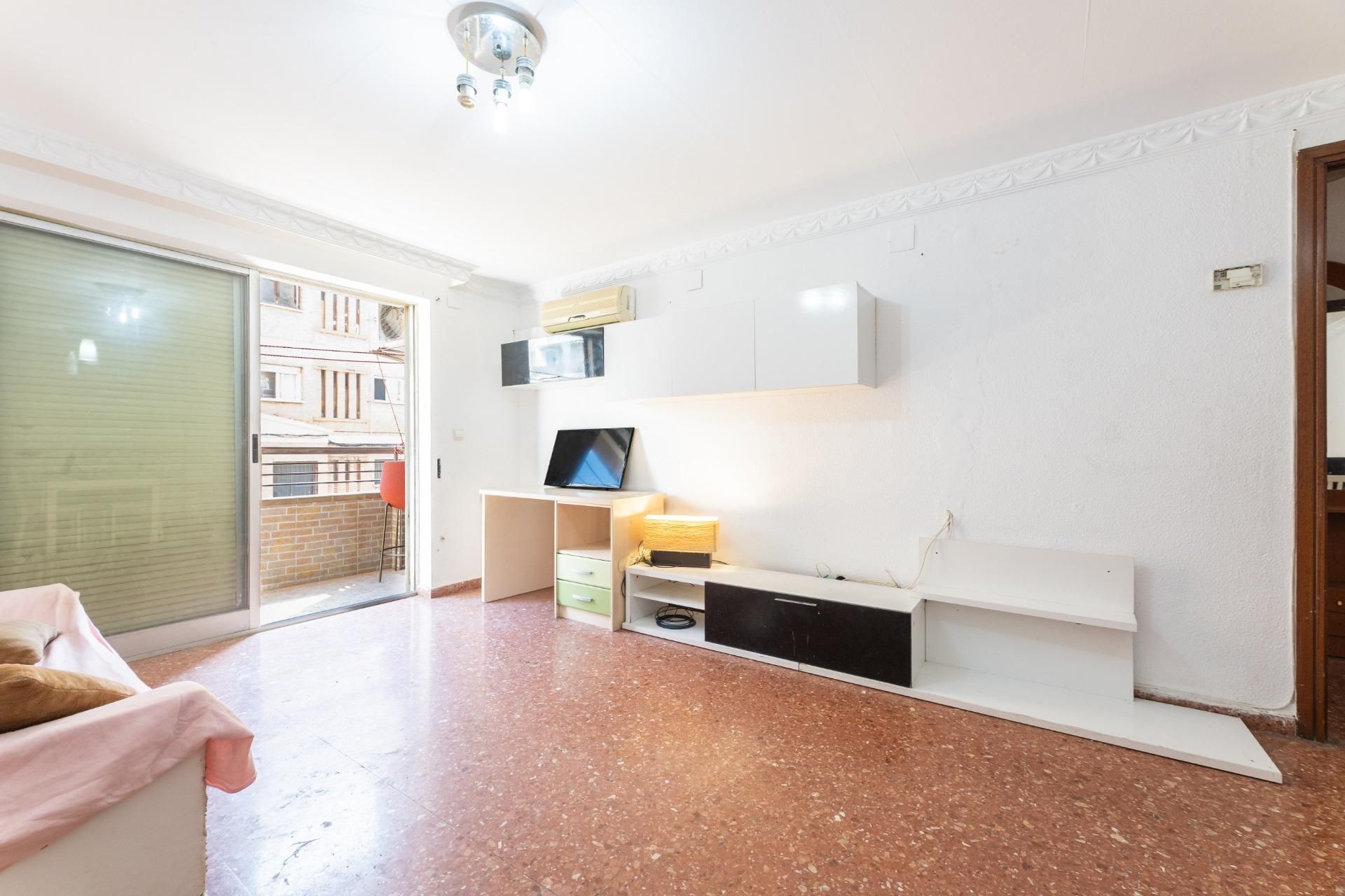 Sala d'estar de Pis en venda en Paterna amb Aire condicionat i Balcó