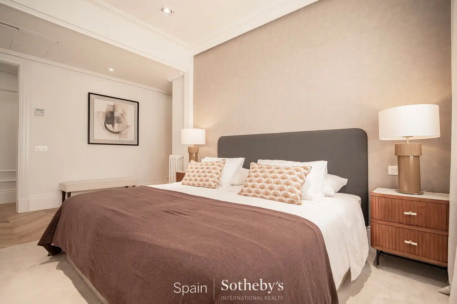 Dormitori de Apartament en venda en Madrid amb Aire condicionat, Calefacció i Terrassa