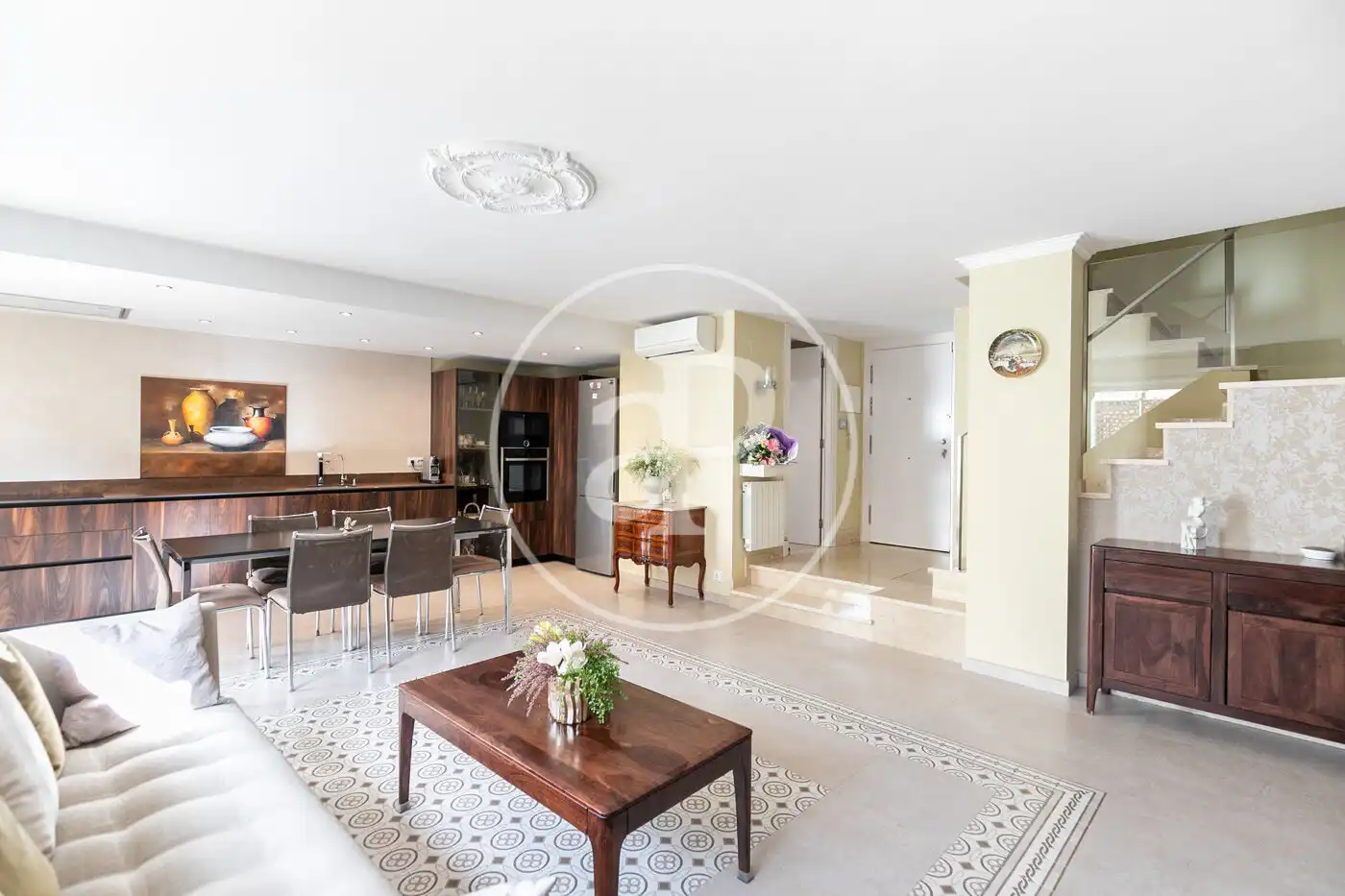 Wohnzimmer von Maisonette zum Verkauf in Barcelona mit Klimaanlage, Heizung und Terrasse