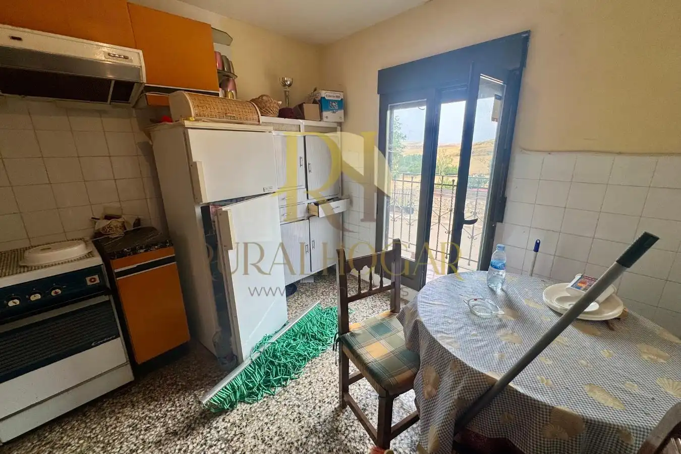 Kitchen of Houses for sale in Prados Redondos  with Storage room and Internet