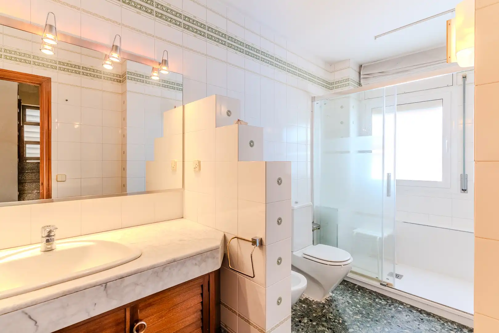 Chalet con terraza en venta en Carrer del Taulí, imagen 14