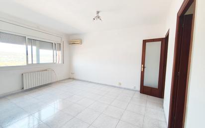 Bedroom of Flat for sale in Abrera  with Air Conditioner, Heating and Oven