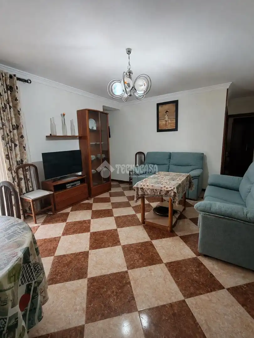 Sala d'estar de Pis en venda en Marchena amb Aire condicionat i Balcó