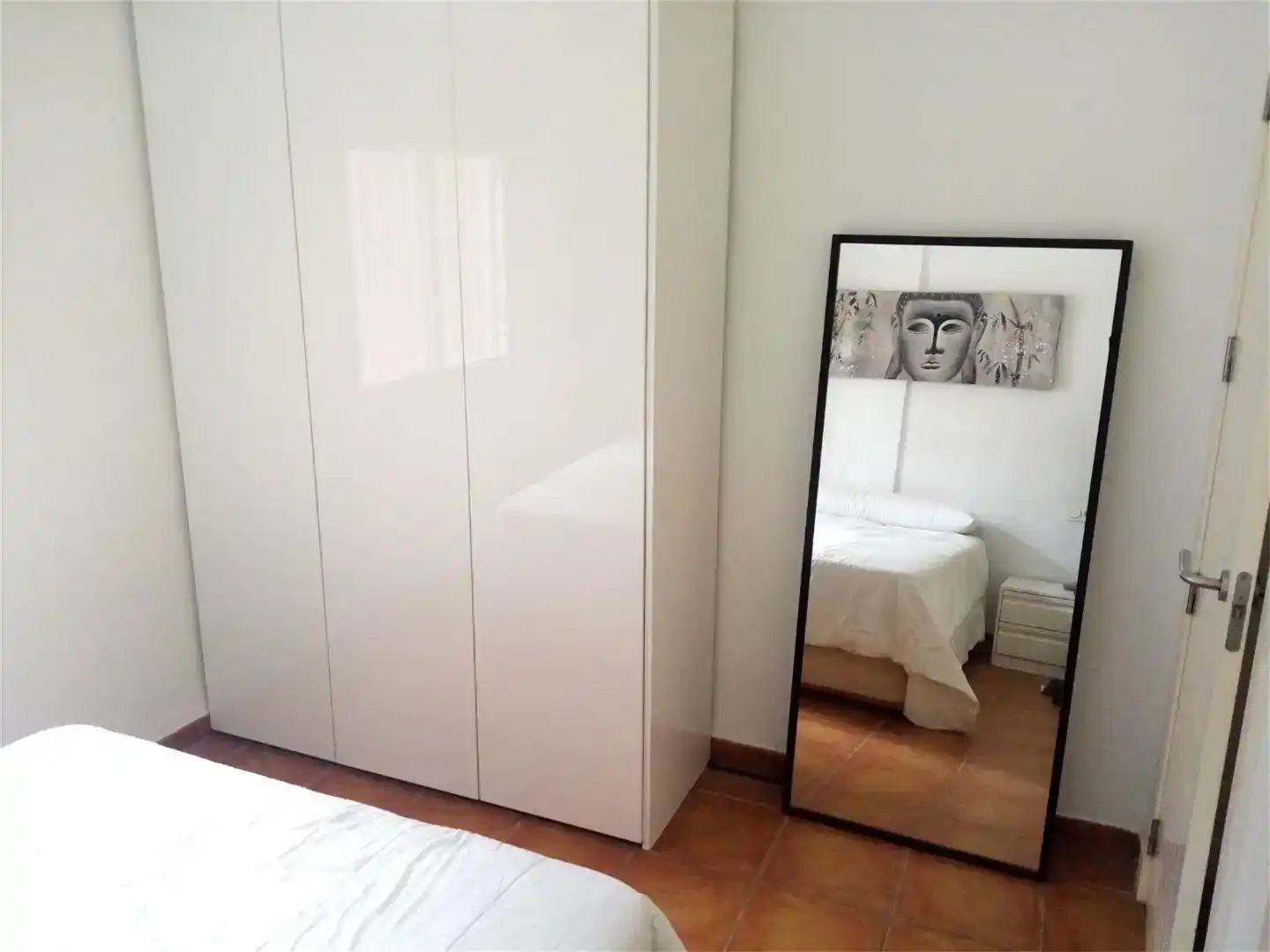 Dormitori de Apartament de lloguer en El Ejido amb Aire condicionat, Jardí privat i Piscina