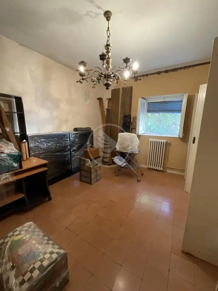 Ground floor for sale in Linares  with Furnished