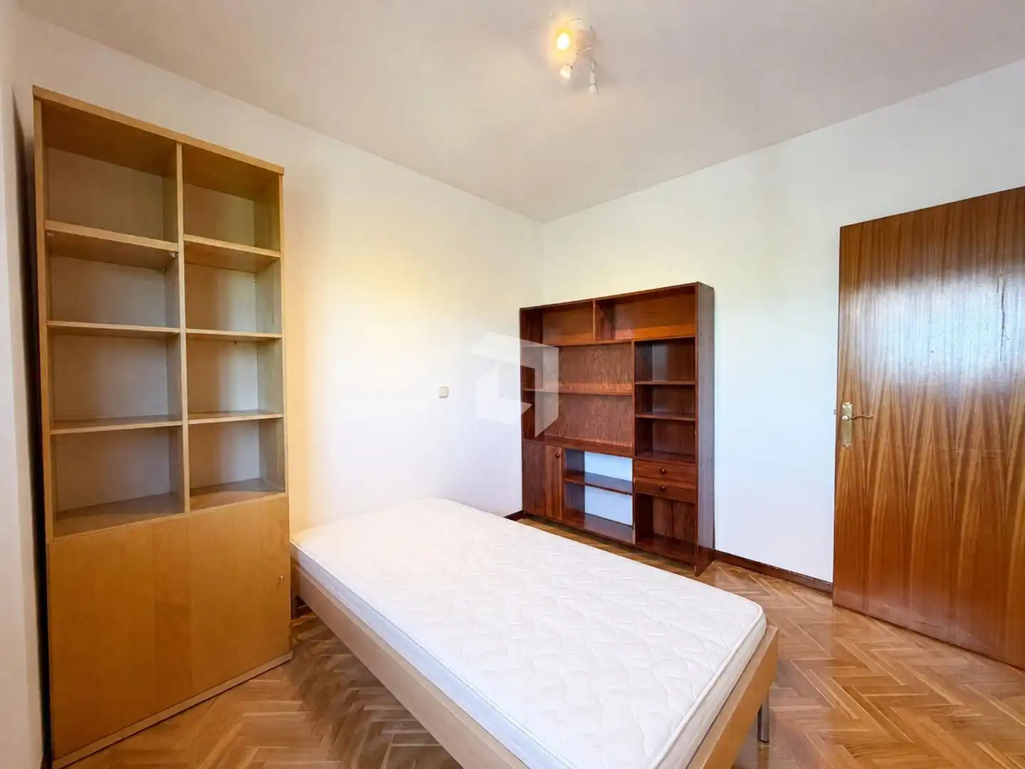 Schlafzimmer von Wohnung zur Miete in Pozuelo de Alarcón mit Heizung, Parkett und Terrasse
