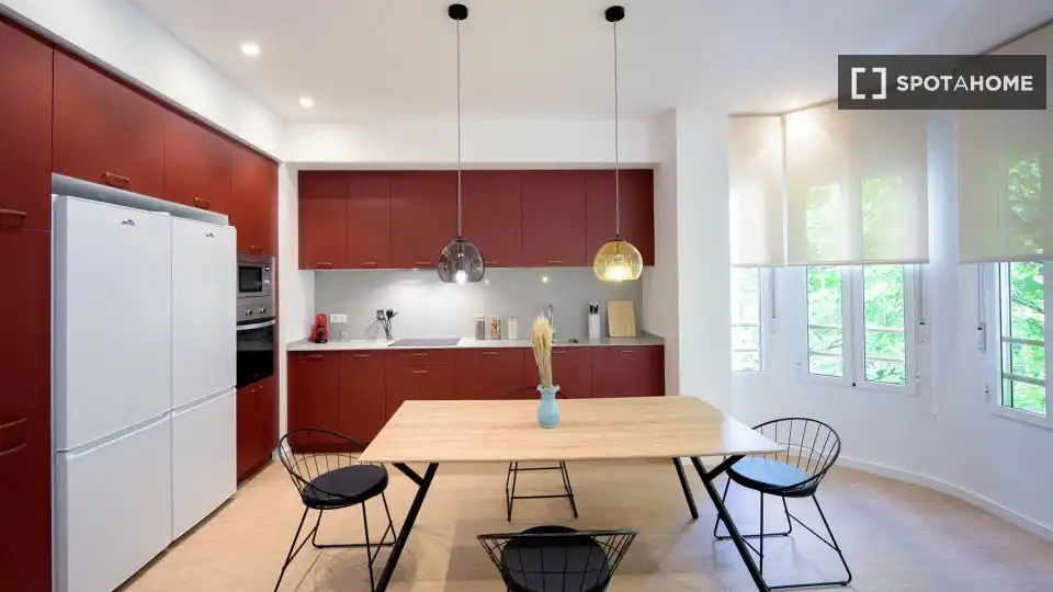 Cocina de Piso de alquiler en Valencia con Aire acondicionado, Calefacción y Amueblado