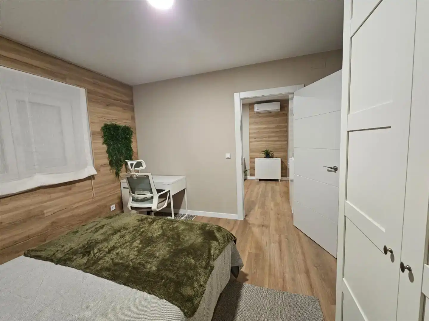 Bedroom of Flat for rent in Elda  with Air Conditioner, Parquet flooring and Furnished