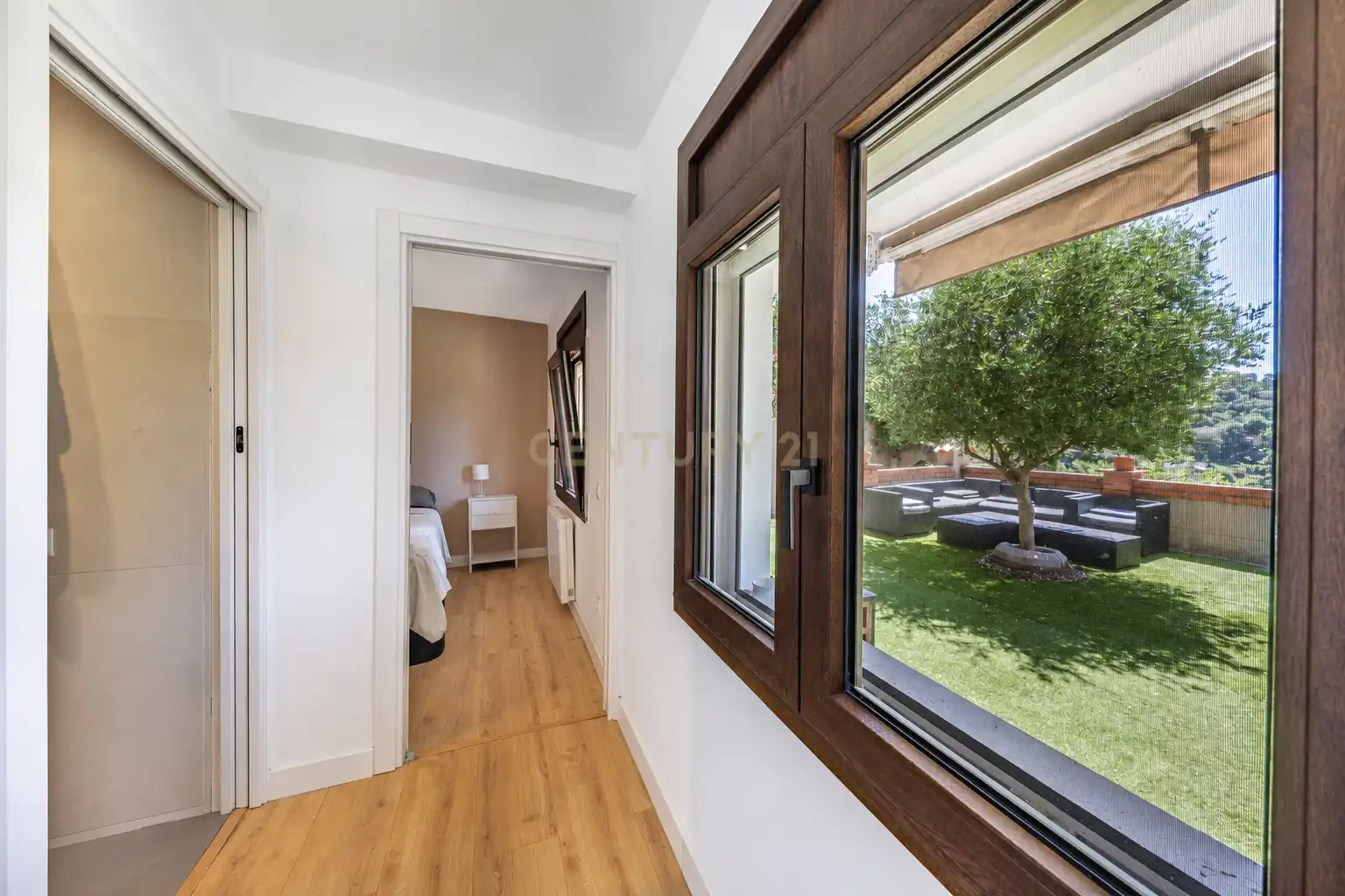 Jardí de Casa o xalet en venda en Sant Cugat del Vallès amb Jardí privat i Traster