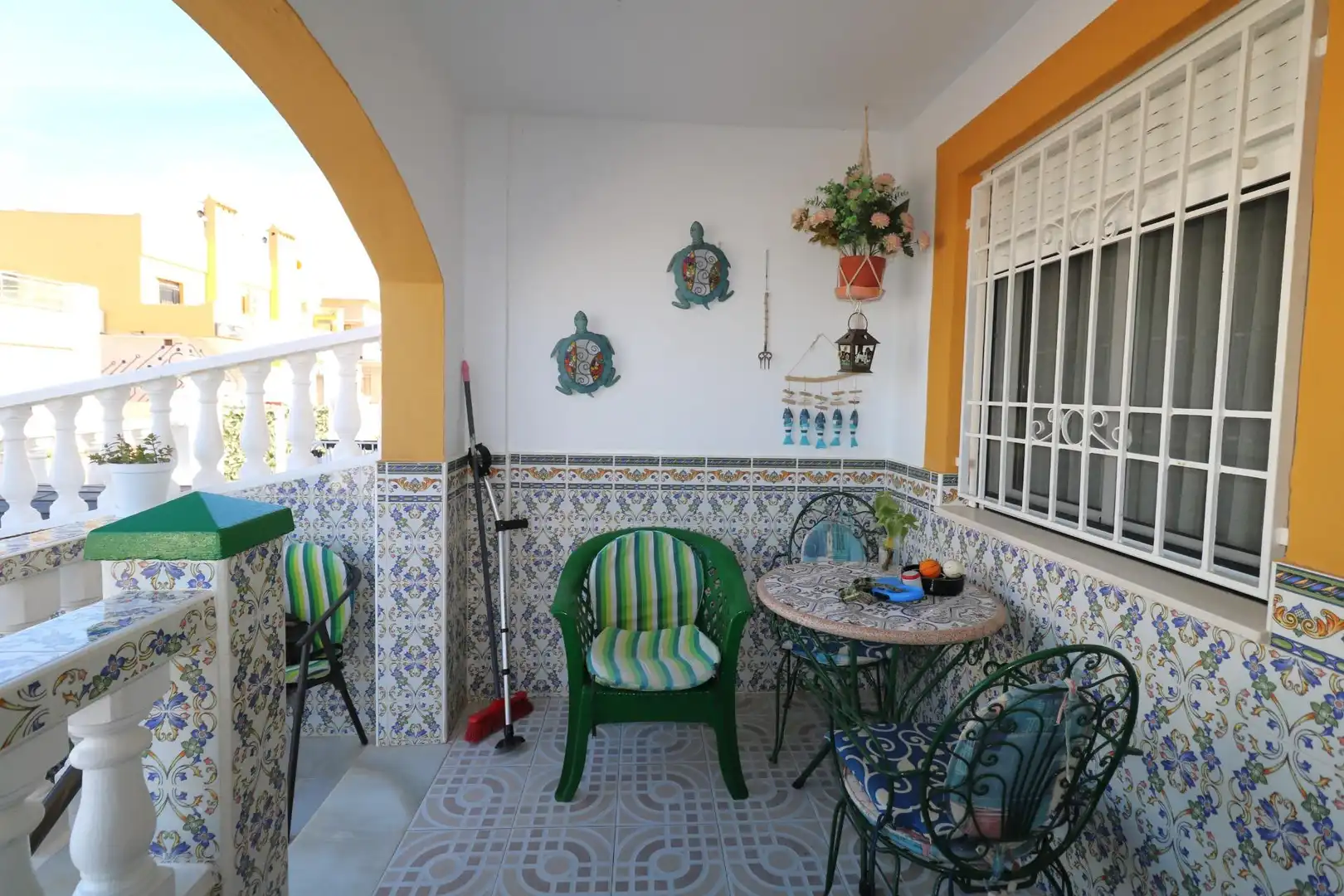 Terrassa de Casa o xalet en venda en Torrevieja amb Aire condicionat, Jardí privat i Terrassa