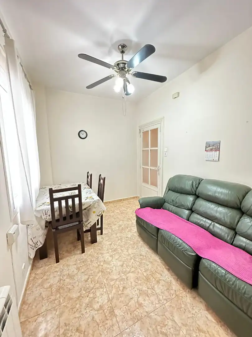 Sala de estar de Piso para compartir en Zaragoza con Amueblado