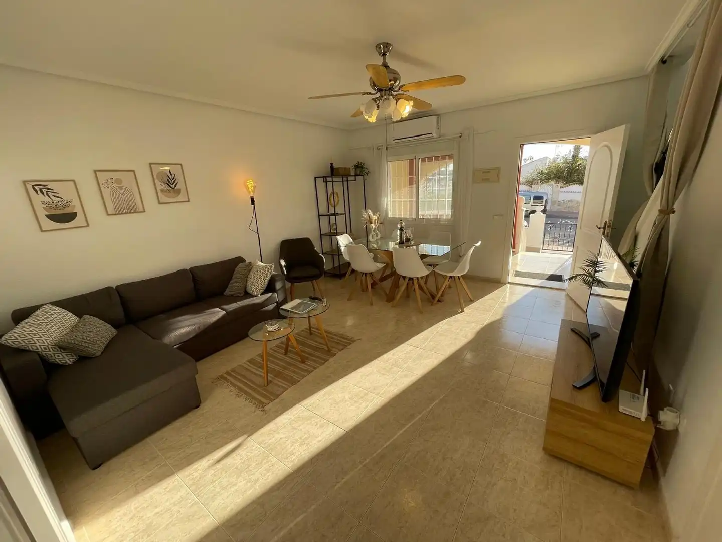 Living room of Detached homes for sale in Rojales  with Terrace