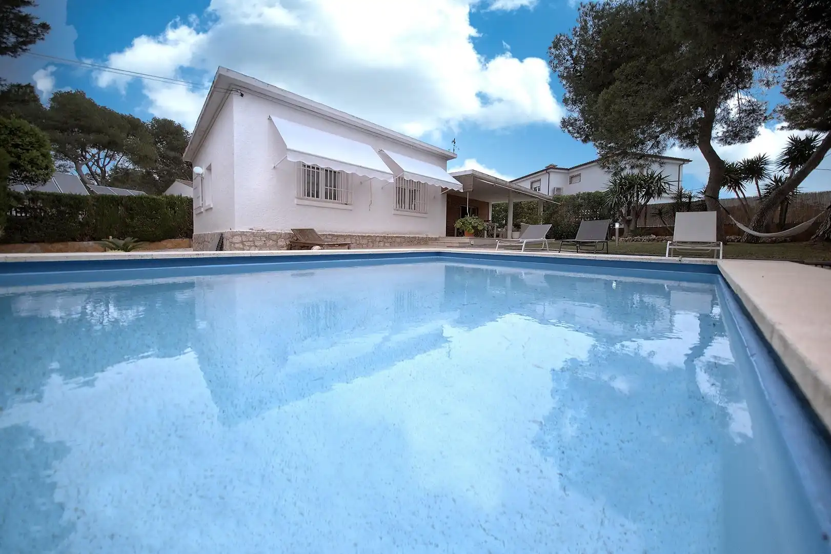 Piscina de Casa o chalet en venta en Paterna con Aire acondicionado, Calefacción y Jardín privado