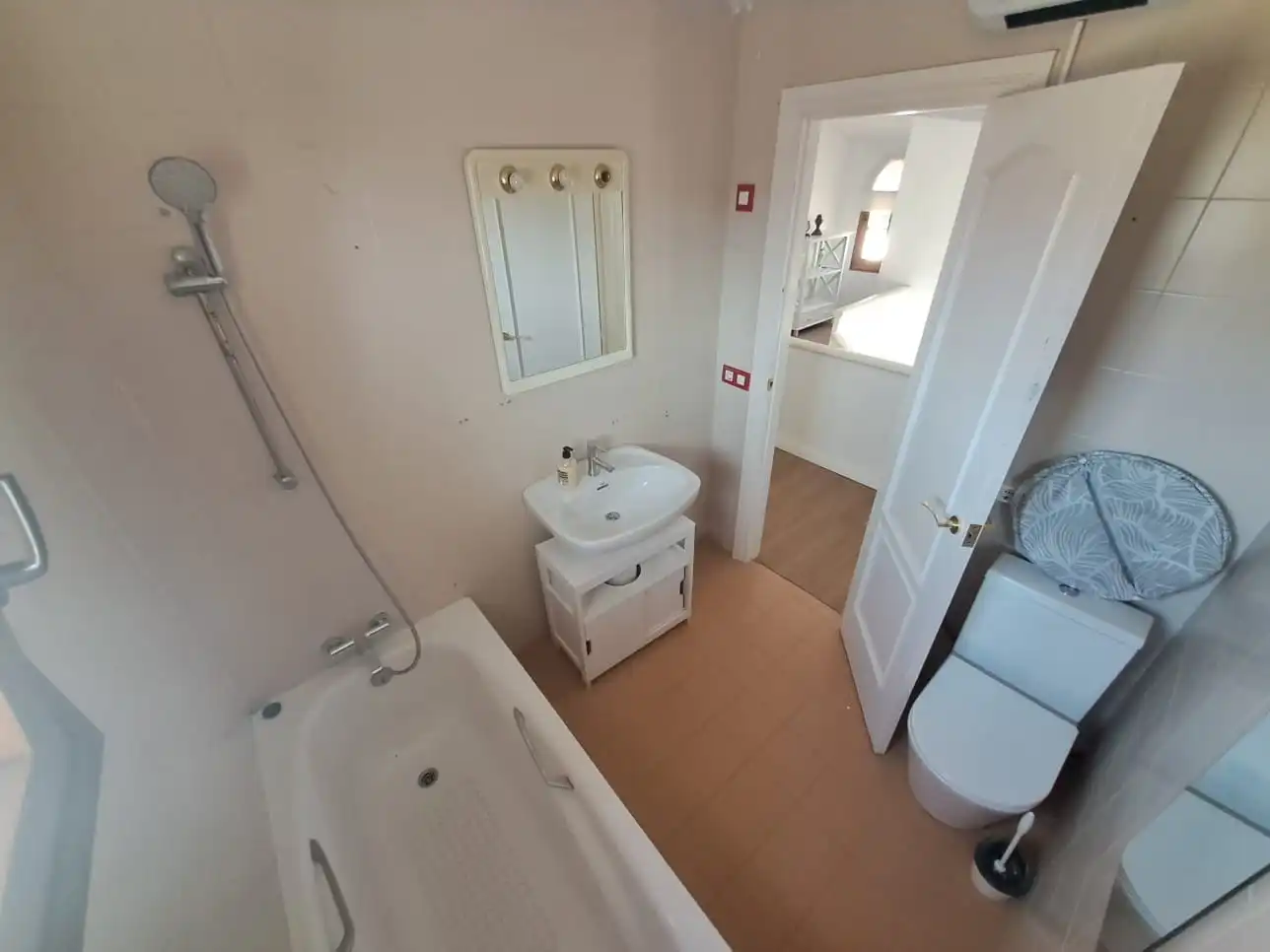 Badezimmer von Haus oder Chalet zur Miete in Mutxamel mit Klimaanlage, Terrasse und Schwimmbad