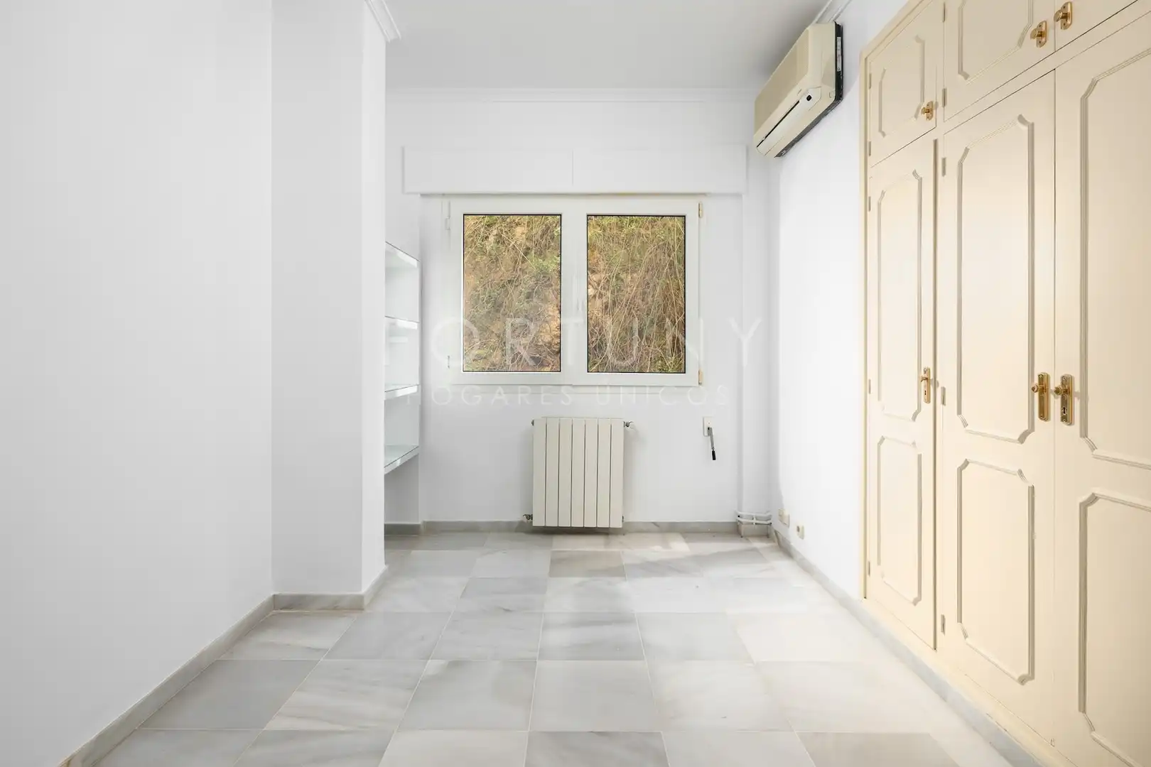 Bedroom of Flat for sale in Málaga  with Air Conditioner, Terrace and Storage room