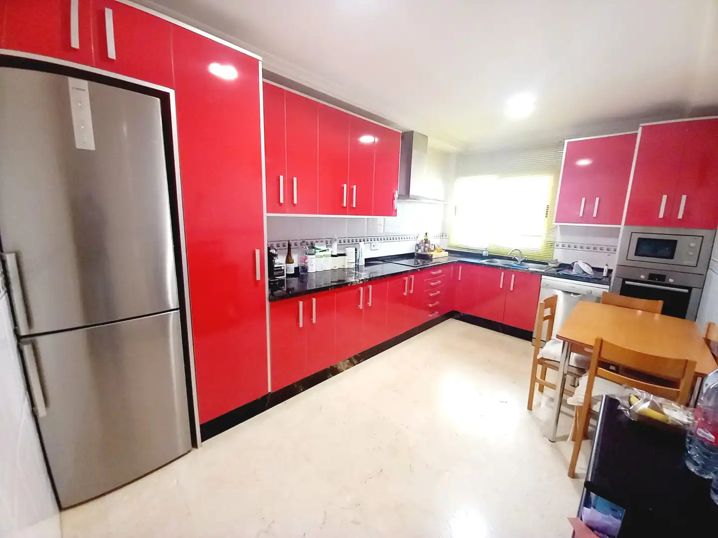 Cocina de Casa o chalet en venta en Benidorm con Aire acondicionado, Jardín privado y Terraza