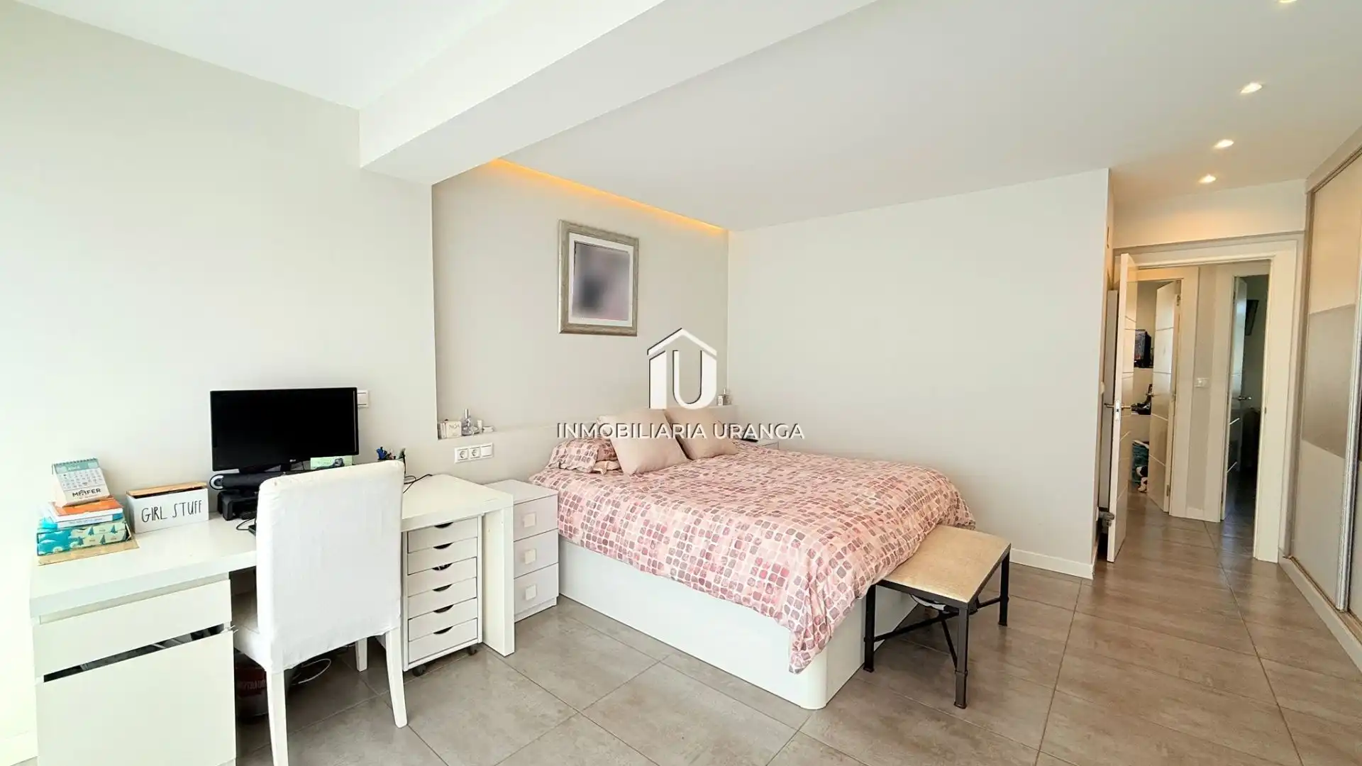 Habitación de Piso en venta en Laredo con Calefacción y Terraza
