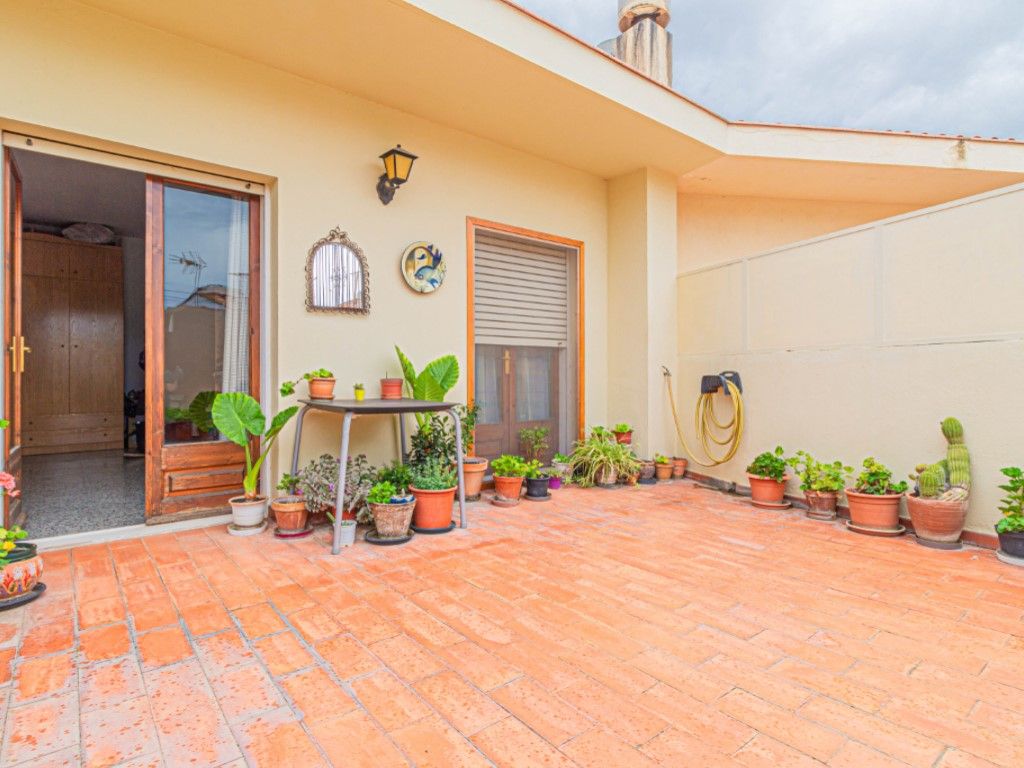 Terrace of House or chalet for sale in Vilafant  with Heating