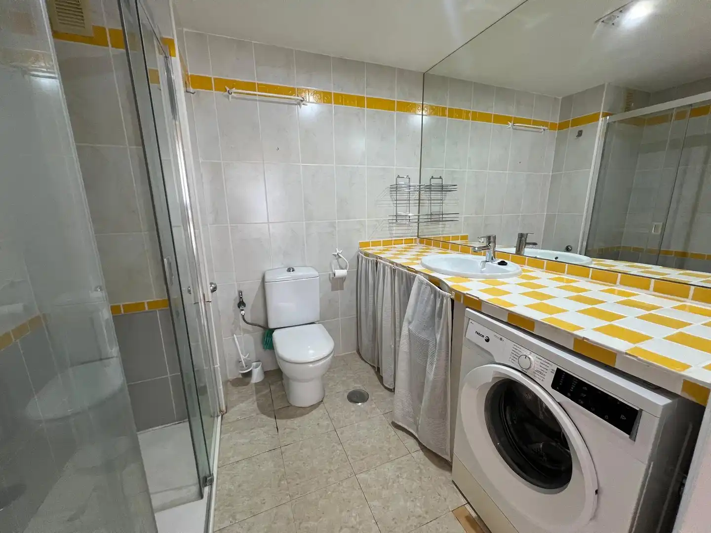 Baño de Apartamento en venta en Estepona con Aire acondicionado, Terraza y Piscina