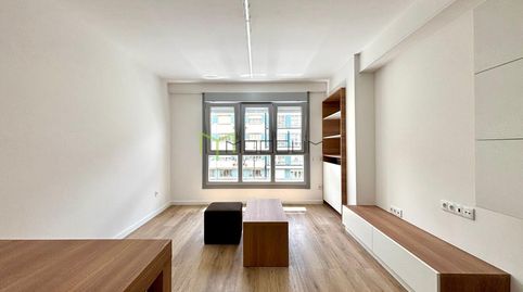 Foto 3 de Piso de alquiler en Ensanche - Sar, Santiago de Compostela