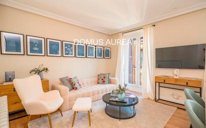 Living room of Flat for sale in  Madrid Capital  with Air Conditioner and Terrace