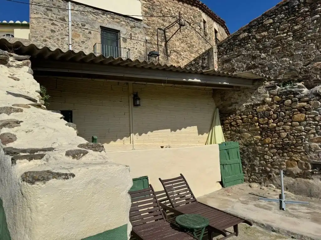 Terrassa de Finca rústica en venda en Rabós amb Calefacció, Terrassa i Balcó