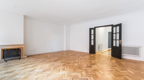 Foto 4 de Casa adosada en venda a Zona Carretera del Plantío, Madrid