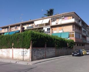 Exterior view of Flat for sale in  Granada Capital