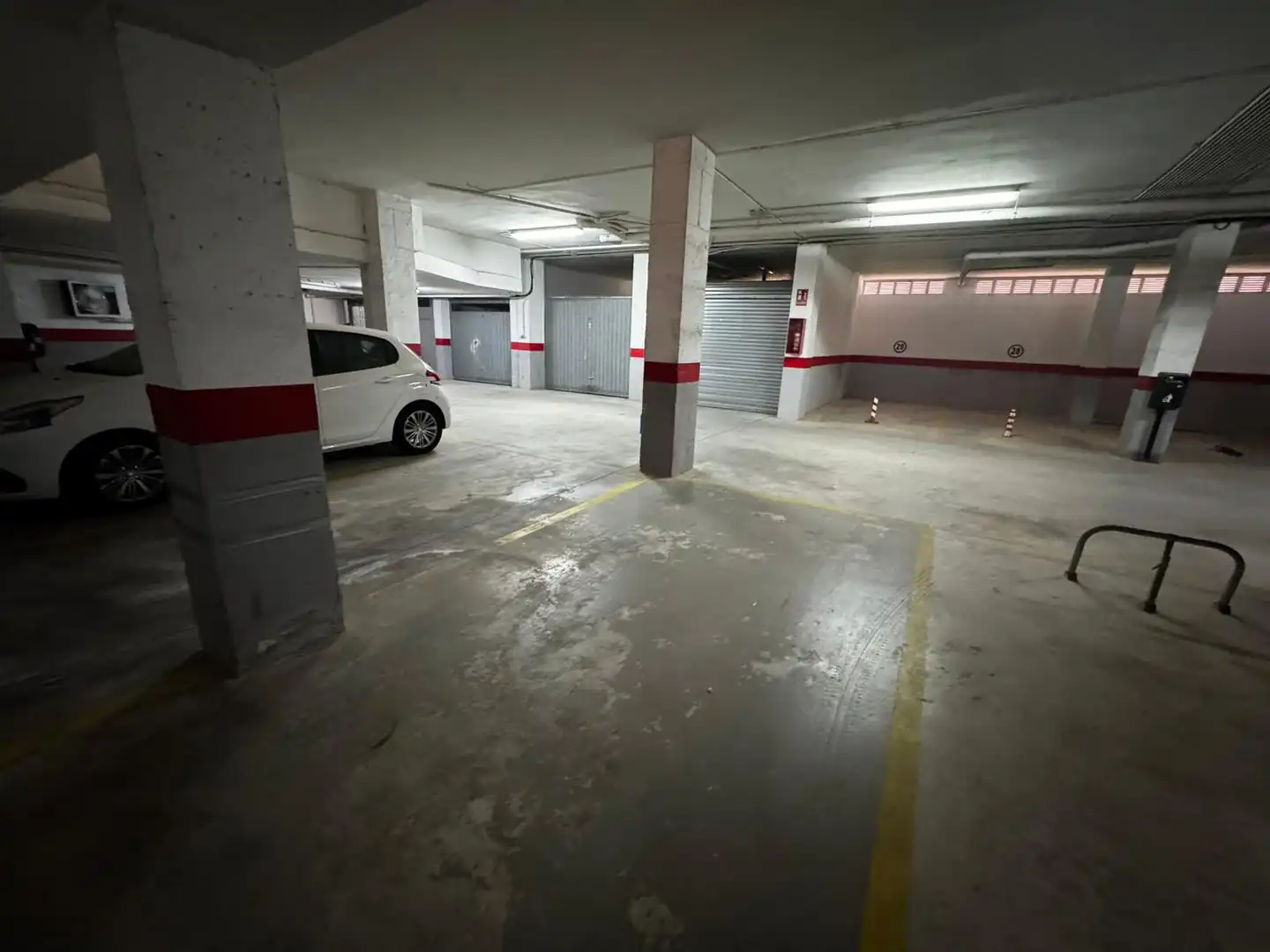 Parkplatz von Dachboden zum Verkauf in Torrevieja mit Klimaanlage, Terrasse und Möbliert