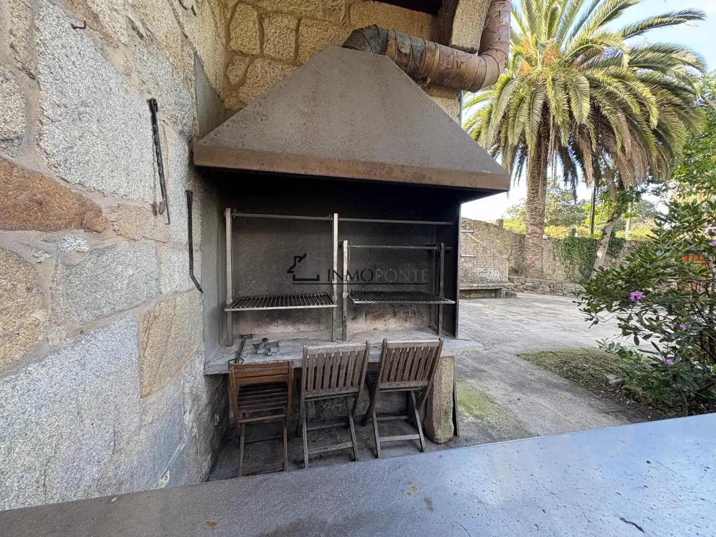 Casa o xalet en venda en Pontevedra Capital  amb Jardí privat