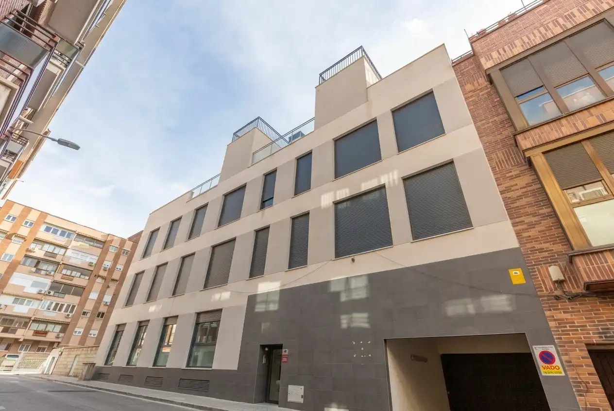 Exterior view of Flat for sale in Madrid  with Heating, Parquet flooring and Terrace