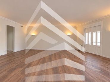 Wohnung mit Balkon zum Verkauf in calle de Bailèn