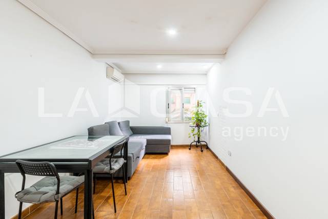 Piso en Venta en Torrefiel