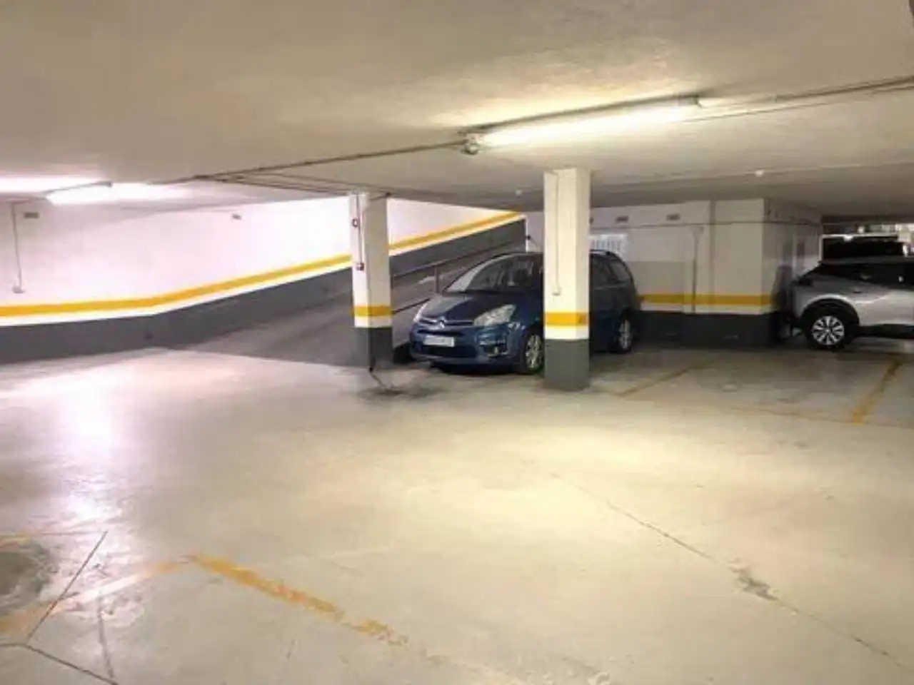 Parking of Garage for rent in Leioa