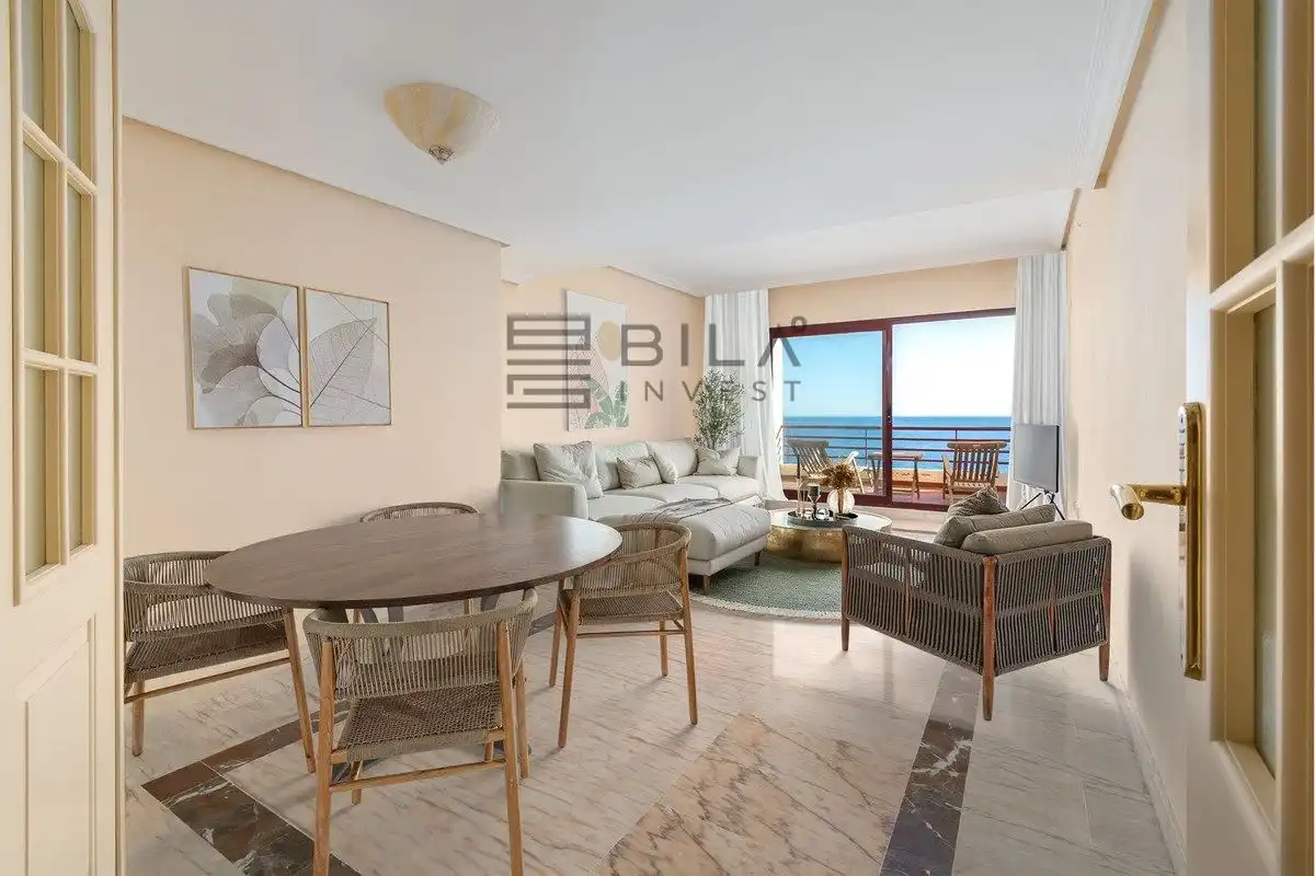 Flat with pool for sale in Torrequebrada, imagen 6