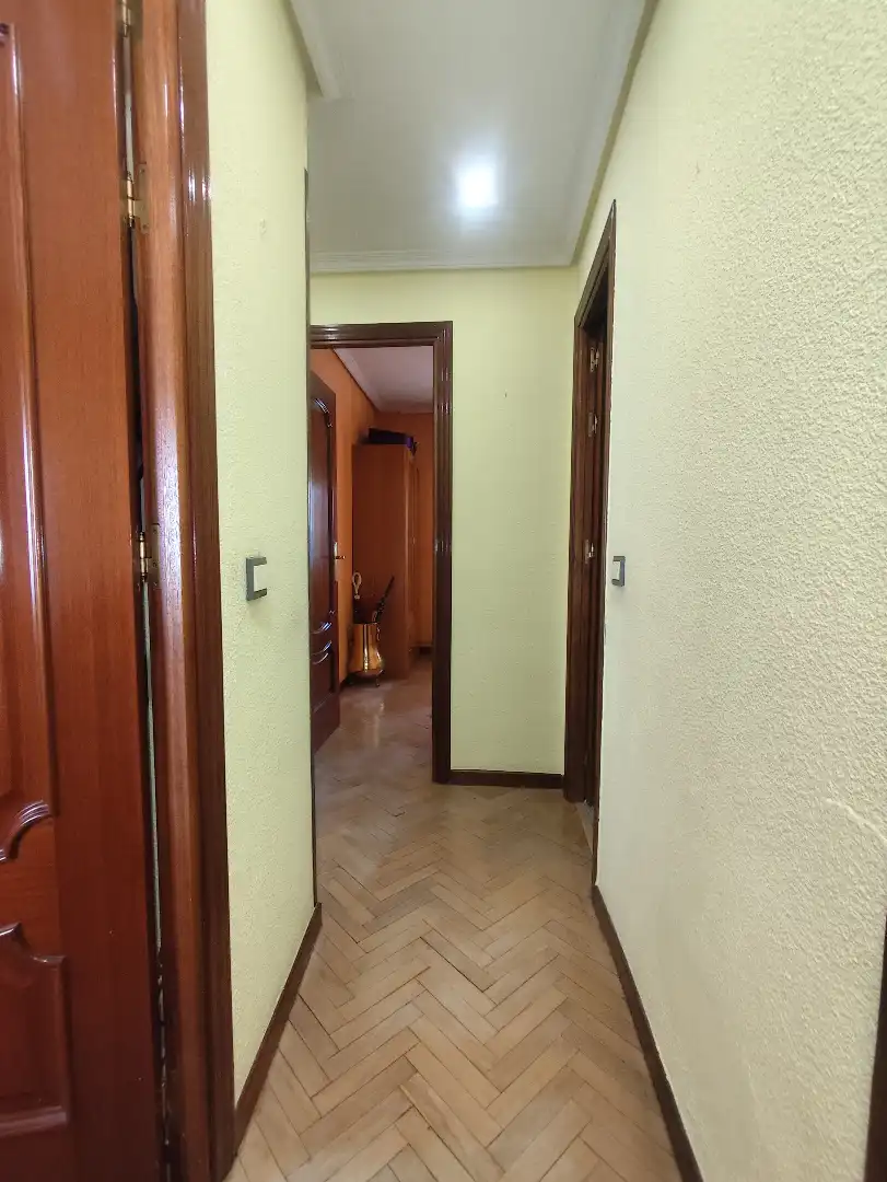 Flat for sale in Parla  with Air Conditioner, Heating and Parquet flooring