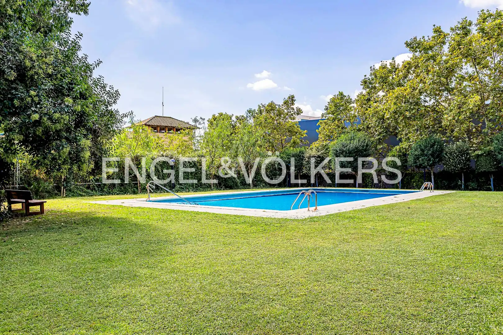 Flat with terrace to rent in El Centre, imagen 25