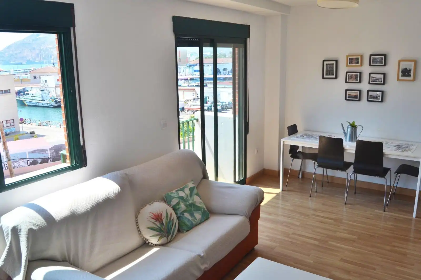 Sala d'estar de Pis en venda en Cartagena amb Balcó