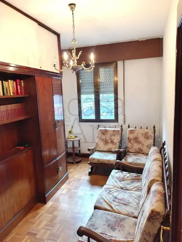 Sala d'estar de Pis en venda en Bilbao  amb Calefacció i Traster