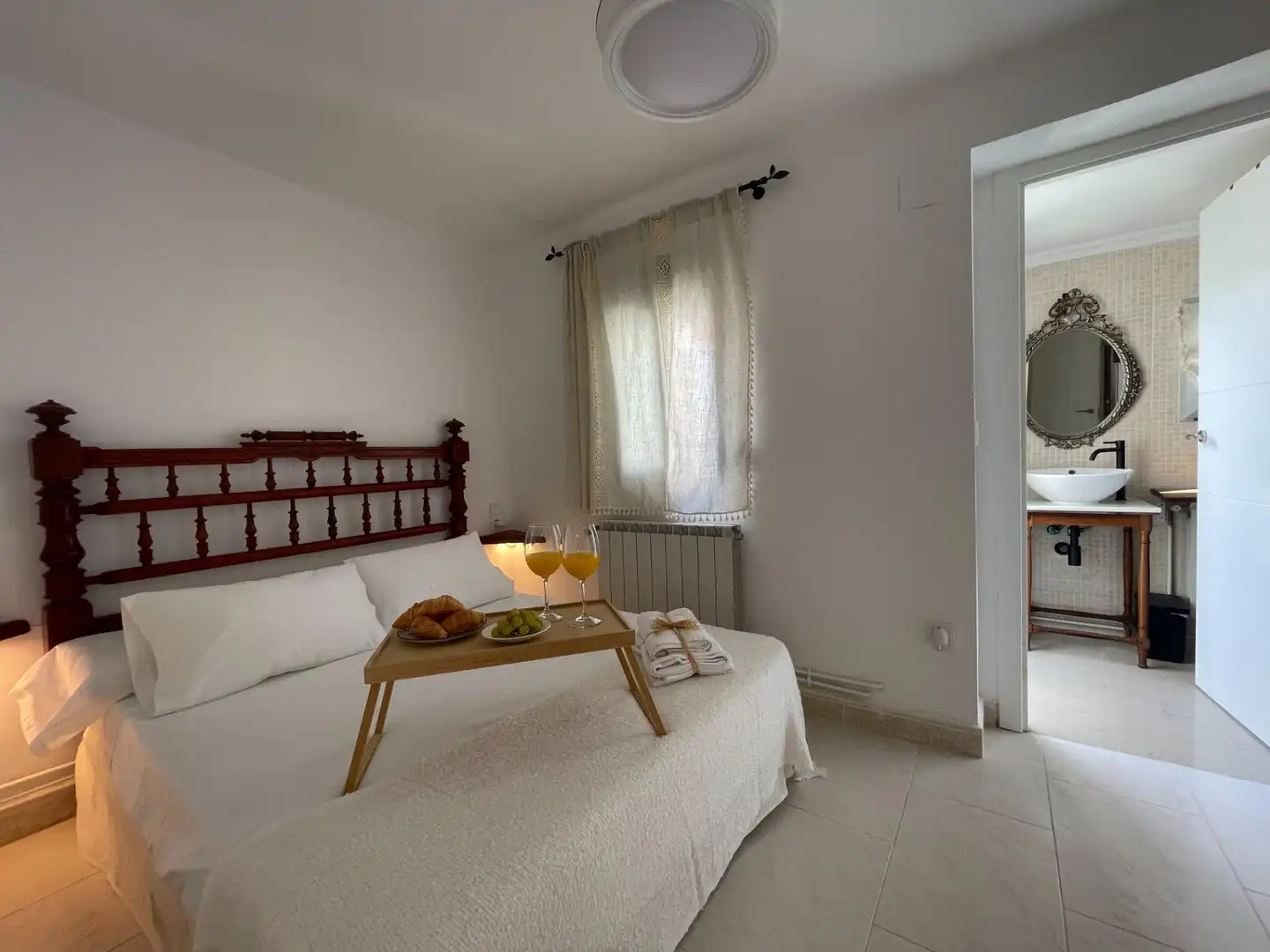Schlafzimmer von Haus oder Chalet zur Miete in Requena mit Heizung und Terrasse