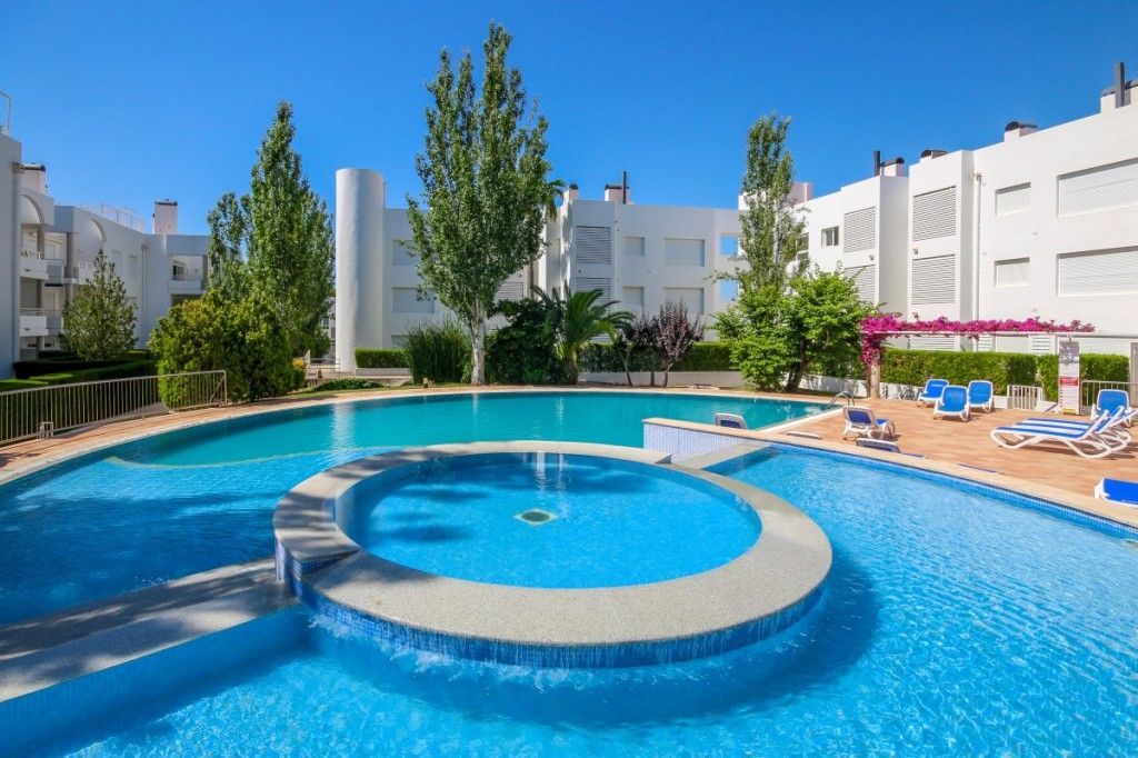 Swimming pool of Planta baja for sale in Pollença  with Air Conditioner, Private garden and Terrace