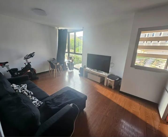 Sala de estar de Piso en venta en  Zaragoza Capital con Aire acondicionado, Trastero y Amueblado