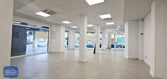 Local comercial en Alquiler en Parque Atlántico - Ronda este
