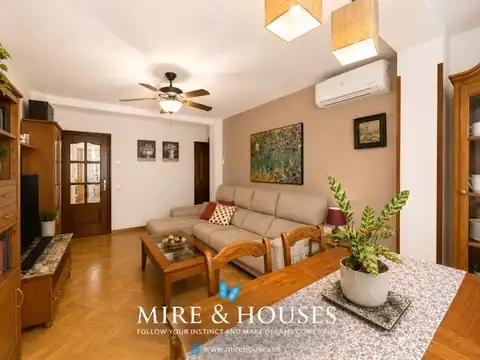 Sala de estar de Piso en venta en Alcobendas con Aire acondicionado, Calefacción y Amueblado