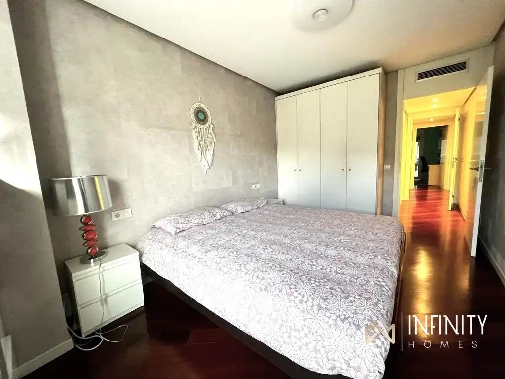 Habitación de Piso de alquiler en Bilbao  con Aire acondicionado, Calefacción y Trastero