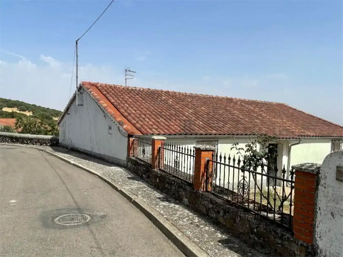 Vista exterior de Piso en venta en Las Veguillas  con Jardín privado y Trastero