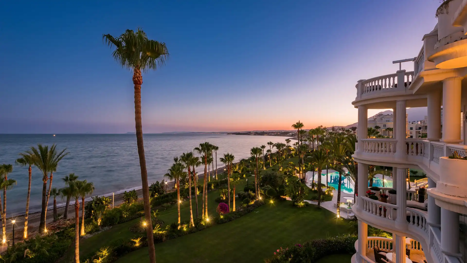 Jardín de Piso en venta en Estepona con Aire acondicionado, Terraza y Trastero