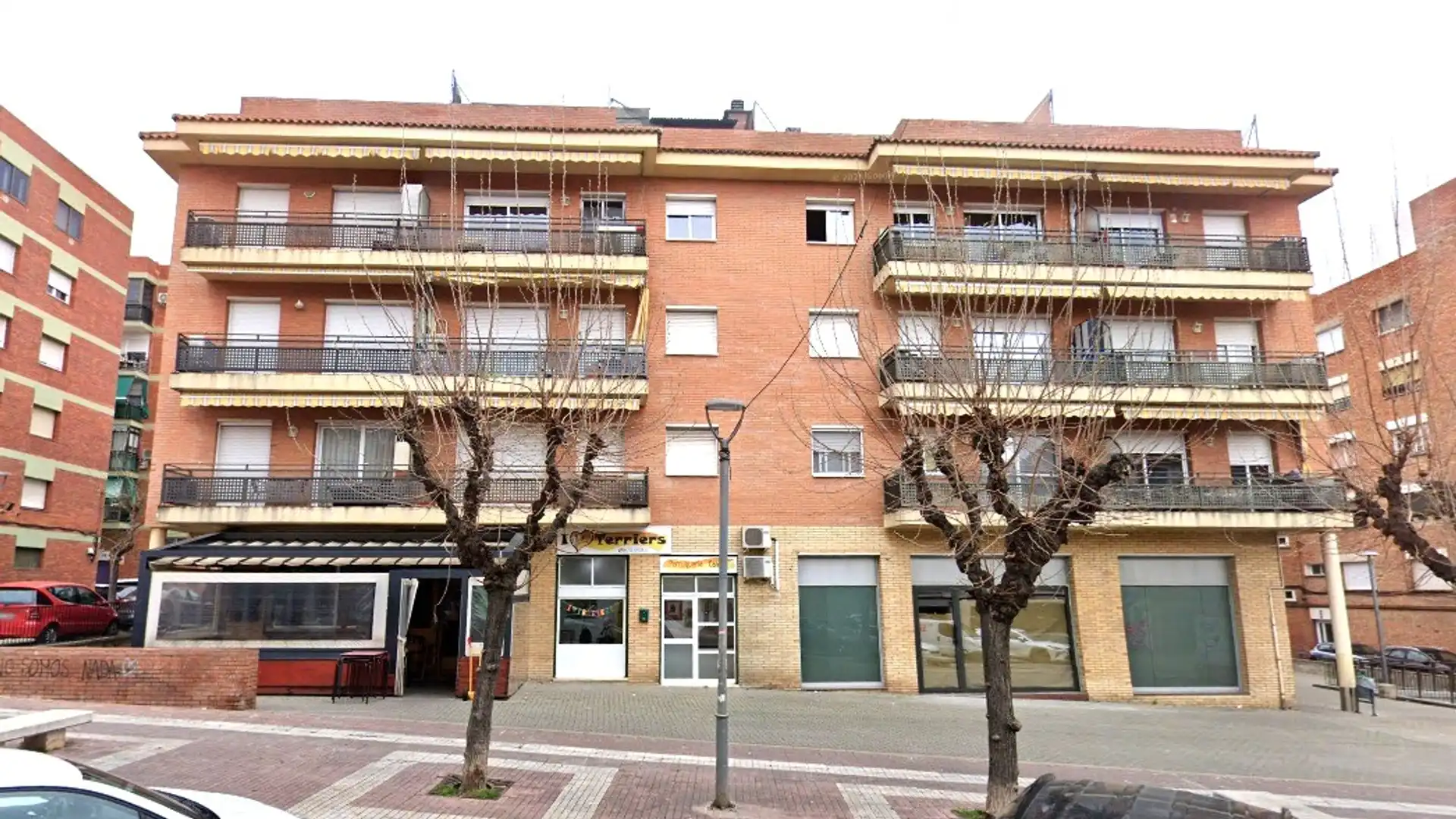 Vista exterior de Piso en venta en Esparreguera